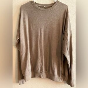 ALO Yoga Women’s Taupe Accolade Lightweight Crewneck Sweatshirt Top size Large